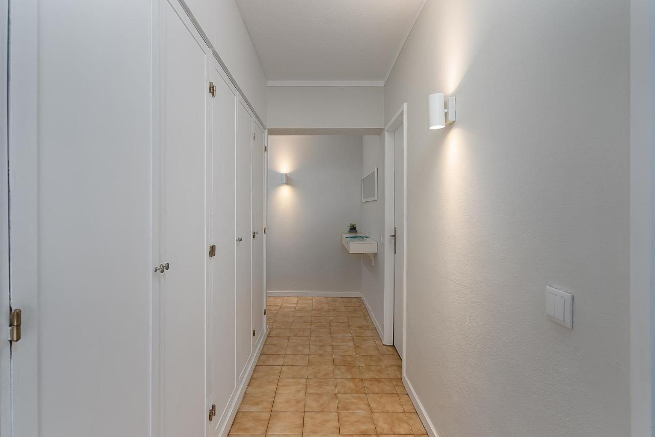 Sunny Flat W/ Balcony & Pool By Lovelystay Portimao Bagian luar foto